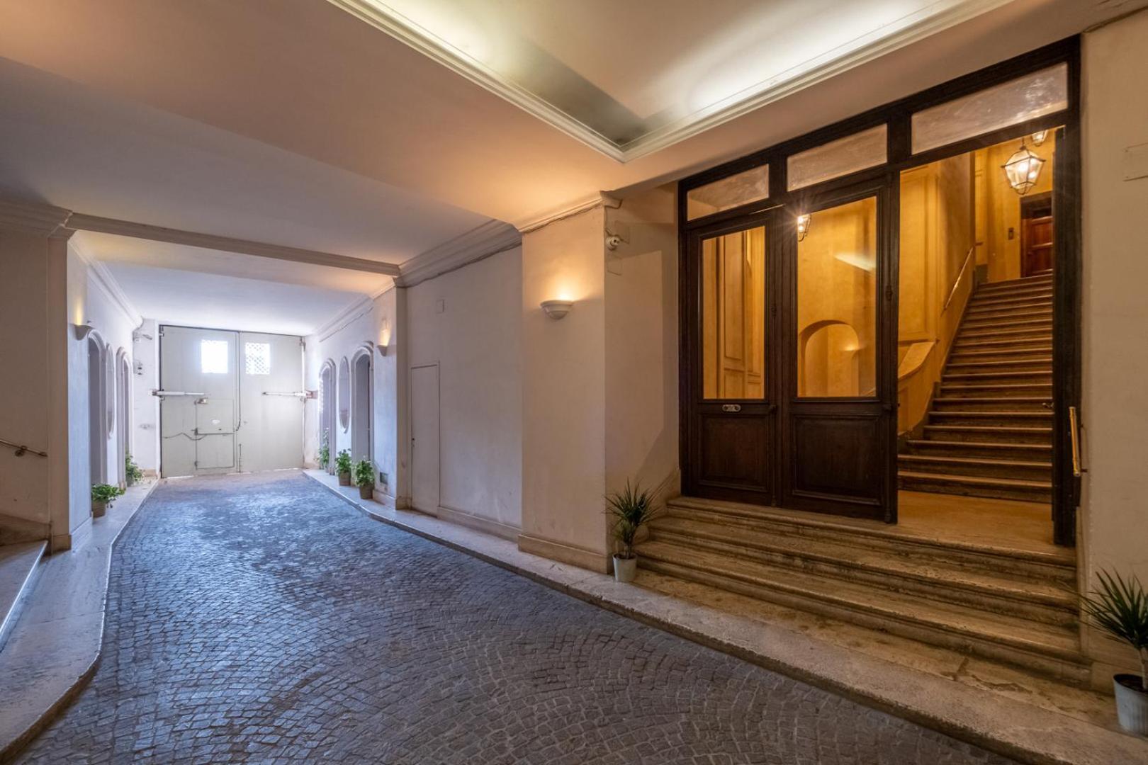 Elegant And Luxury Apartment @Altare Della Patria Рим Экстерьер фото