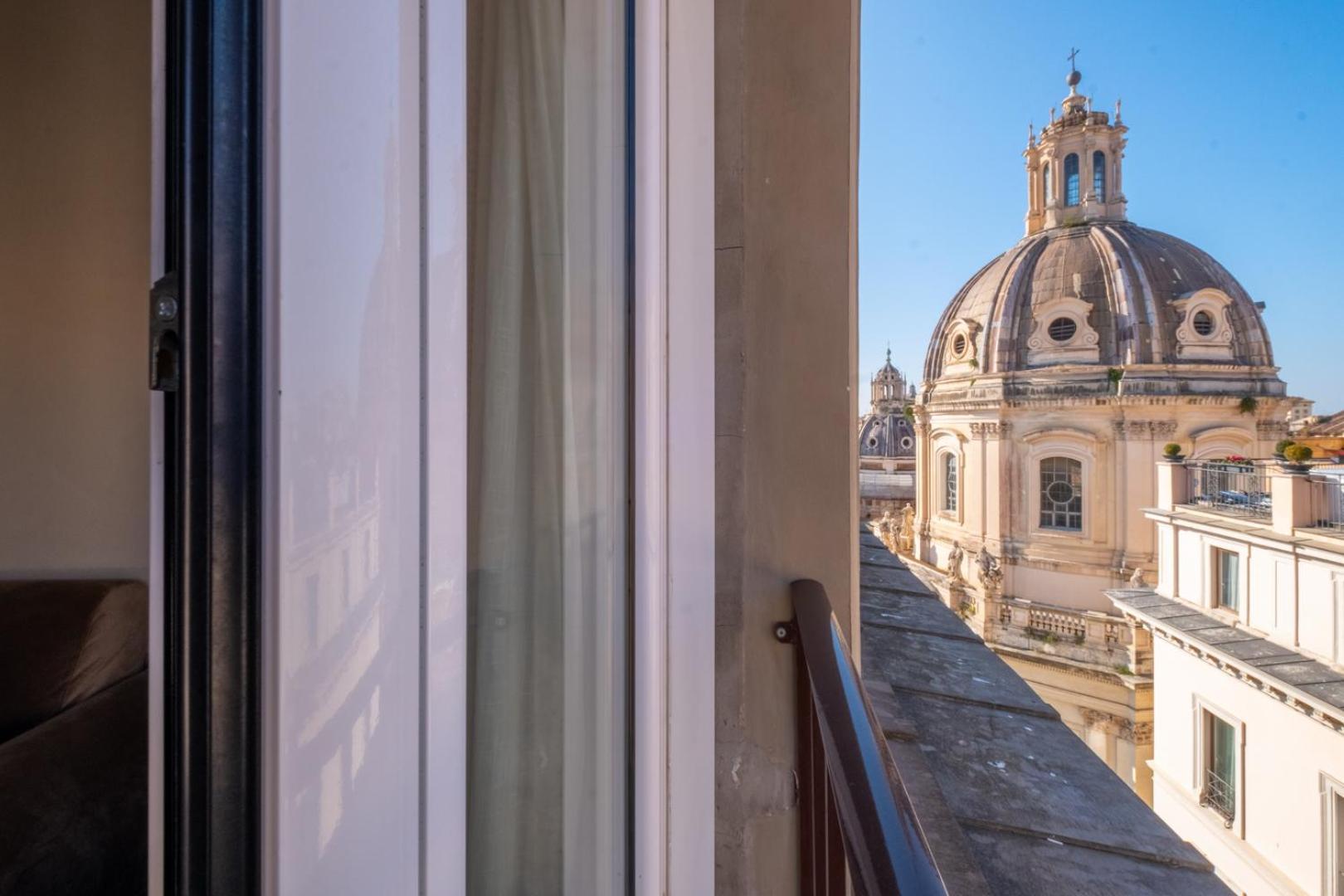 Elegant And Luxury Apartment @Altare Della Patria Рим Экстерьер фото